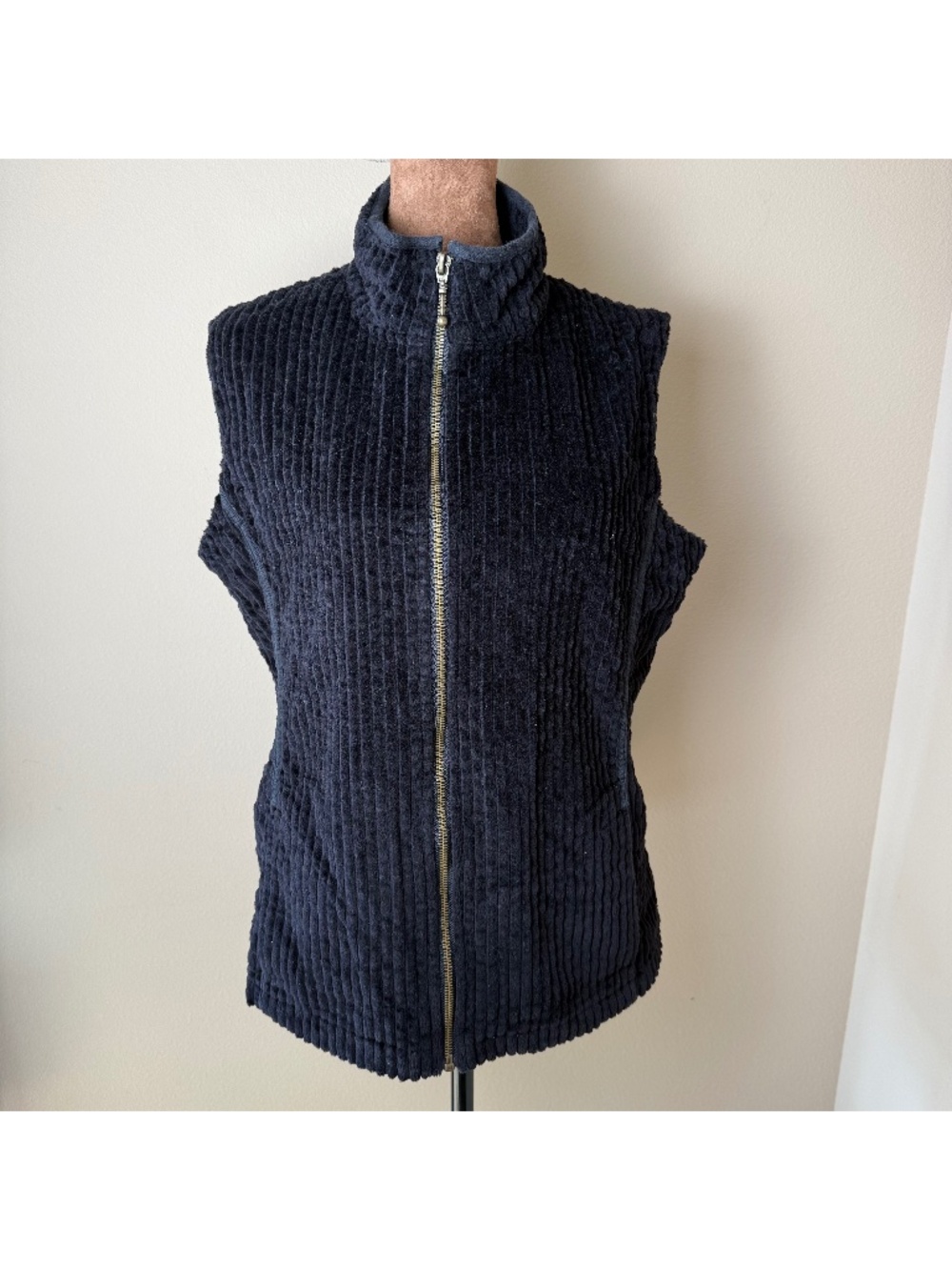 Woolrich Wide Wale Corduroy Zip Front Vest Womens Medium Black Cabin Granola
